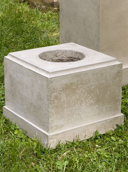 One Cleaning Solution NEVER Use Outdoor Fountains 27457307.jpg